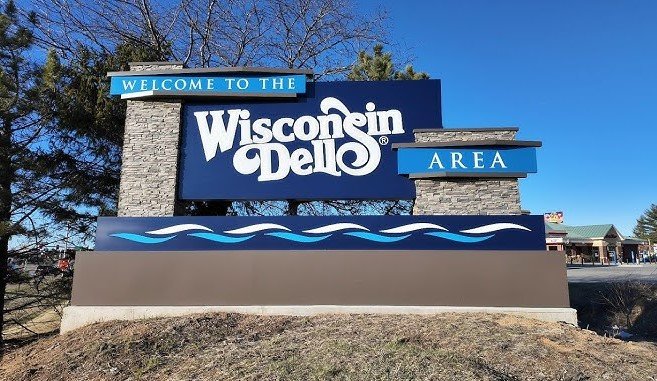 Wisconsin Dells, WI Signage | Custom Signs, Wraps & LED Displays